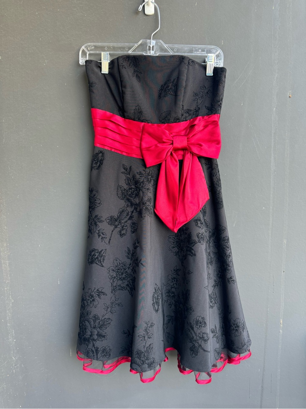 Vintage B. Smart Black and Red Y2K dress